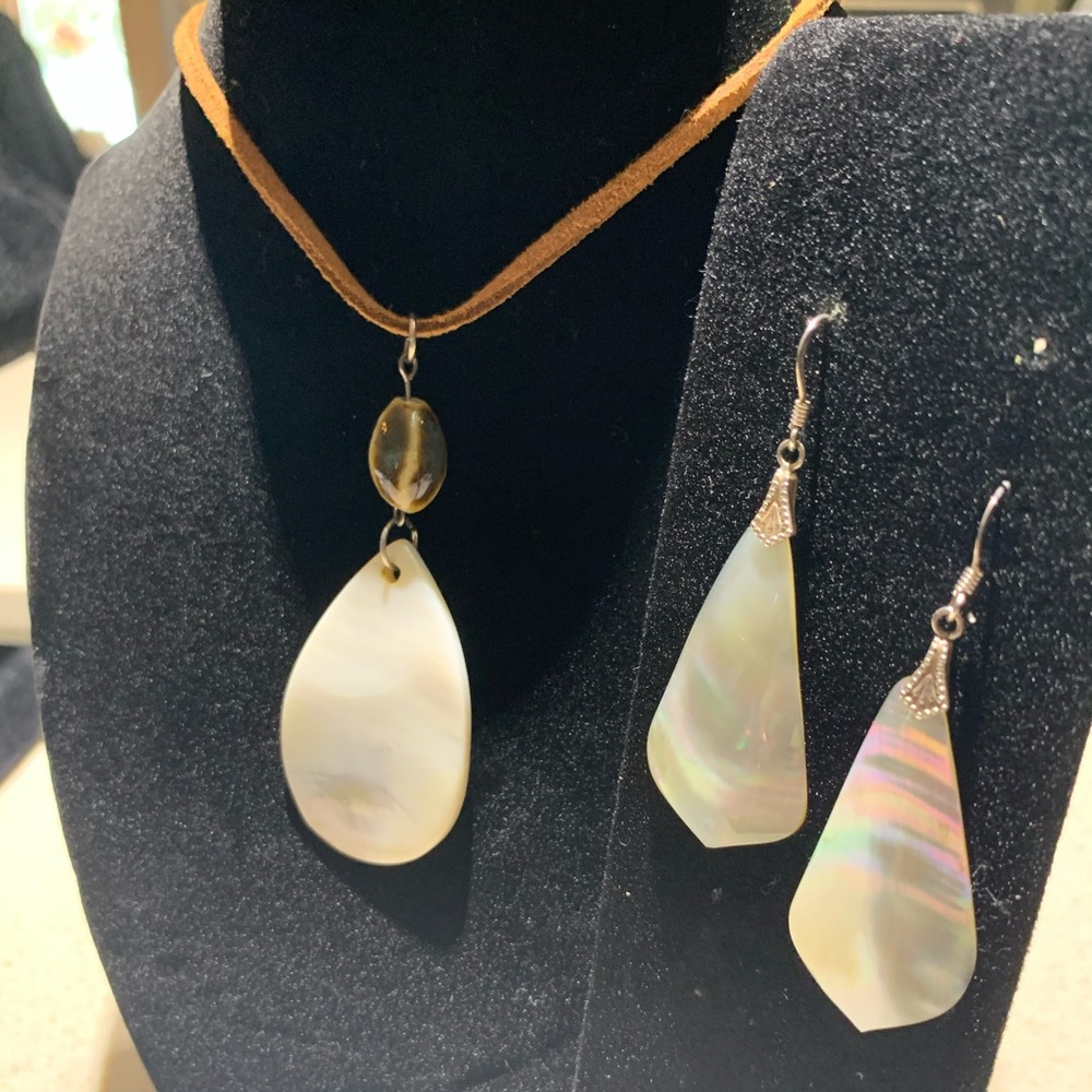 Shell Necklace and Earring Set